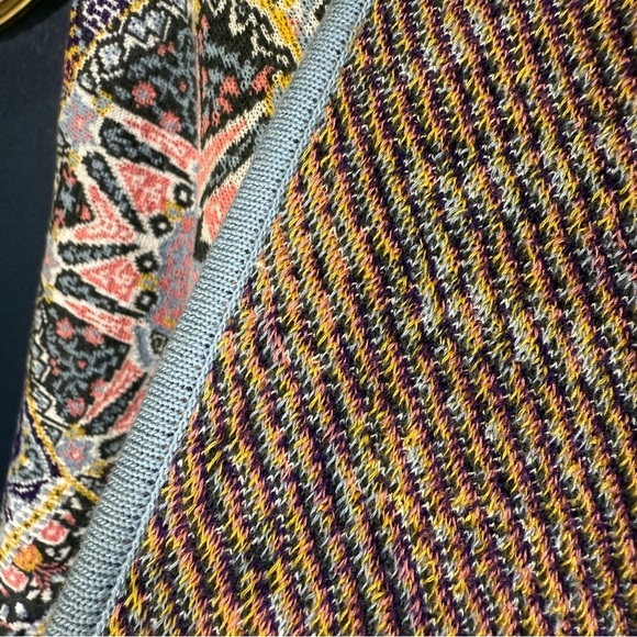 Novica Effortless Style Heavy Knit Multicolor Viscose Blend Ruana from India - Picture 4 of 11